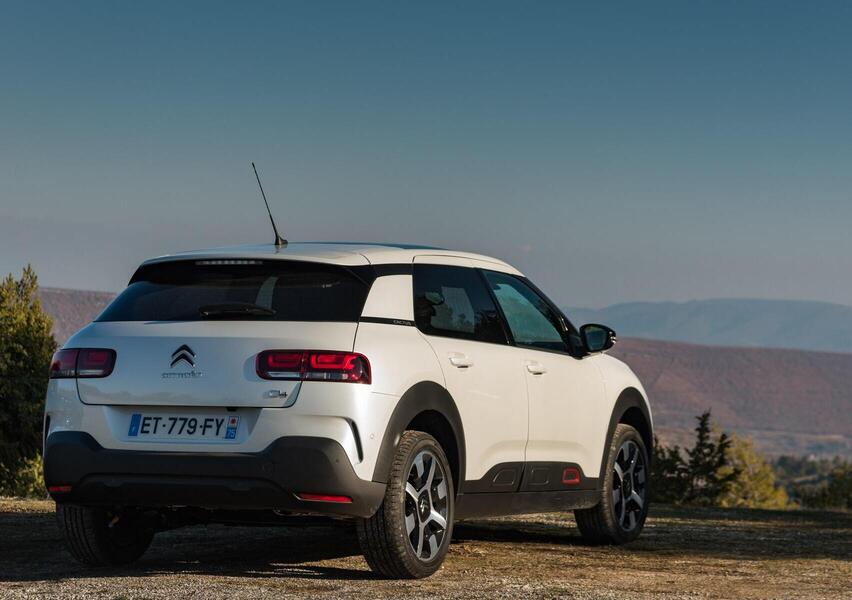 Citroen C4 Cactus BlueHDi 100 Shine