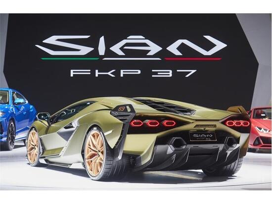 La Lamborghini ibrida che abbiamo conosciuto come modello pre-serie, Sian