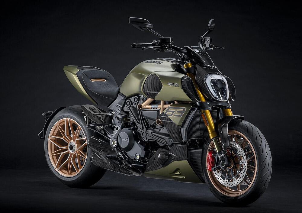 Ducati diavel 1260 lamborghini