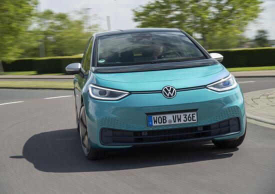 Nuovi incentivi auto elettriche 2021: detrazione fiscale al 50% per modelli fino a 40.000 euro Nuovi incentivi auto elettriche 2021: detrazione fiscale al 50% per modelli fino a 40.000 euro