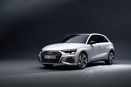 Audi, Nuovo step di potenza per la A3 ibrida dal primo trimestre 2021 Audi, Nuovo step di potenza per la A3 ibrida dal primo trimestre 2021
