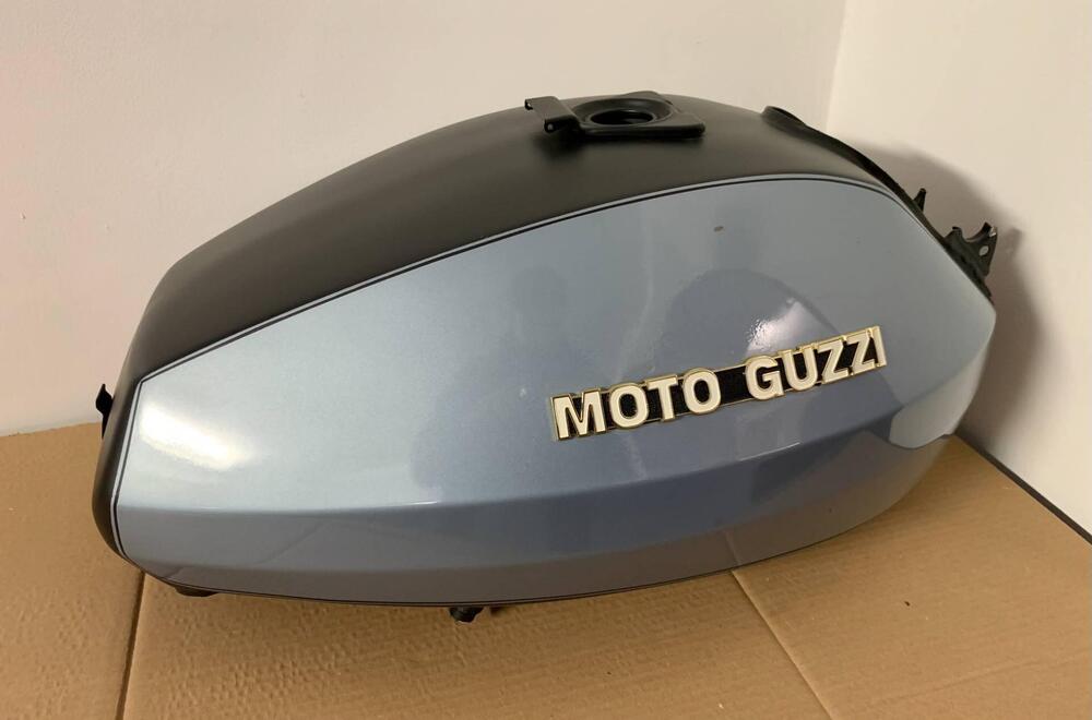 Vendo SERBATOIO MOTO GUZZI 1000 SP Moto Guzzi a Milano (codice 8244577 ...