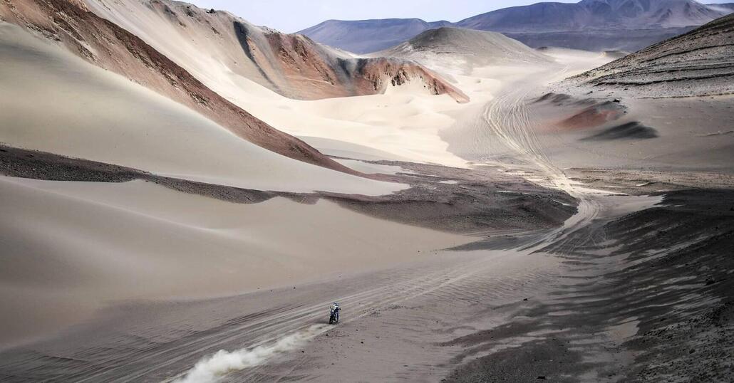 Dakar 2021. 2a Tappa. Wadi Ad-Dawasir. Al Attiyah, “Toy”, e Barreda, Honda