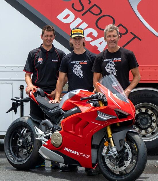 Oli Bayliss in ASBK con la Ducati Panigale V4R Oli Bayliss in ASBK con la Ducati Panigale V4R
