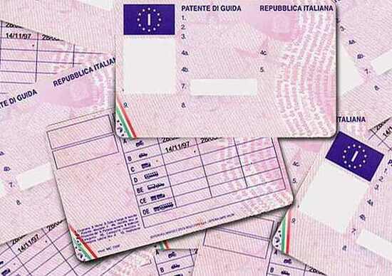 Bollo, revisione, foglio rosa e patenti. Le scadenze dettate dal Covid Bollo, revisione, foglio rosa e patenti. Le scadenze dettate dal Covid