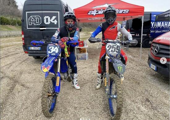 MotoGP. L'allenamento di Andrea Dovizioso: motocross con Glen Coldenhoff MotoGP. L'allenamento di Andrea Dovizioso: motocross con Glen Coldenhoff