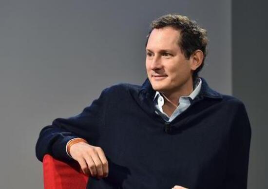 John Elkann: «Questo sarà il decennio delle auto volanti» John Elkann: «Questo sarà il decennio delle auto volanti»
