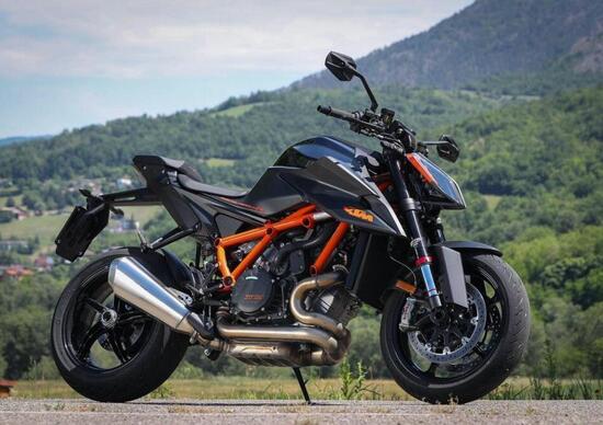 Richiamo per la KTM 1290 Super Duke R 2020: cablaggio elettrico Richiamo per la KTM 1290 Super Duke R 2020: cablaggio elettrico