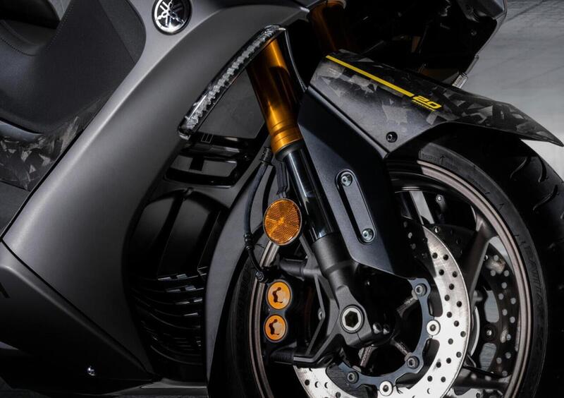 tmax 560 anniversario