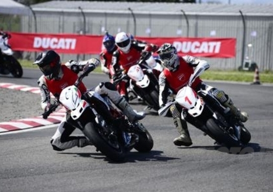 Ducati Hypermotard SP Cup 2013 al via Ducati Hypermotard SP Cup 2013 al via