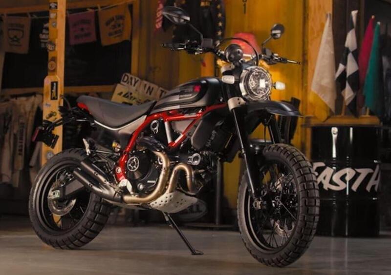 Ducati Scrambler 800 Desert Sled Fasthouse 21 Prezzo E Scheda Tecnica Moto It