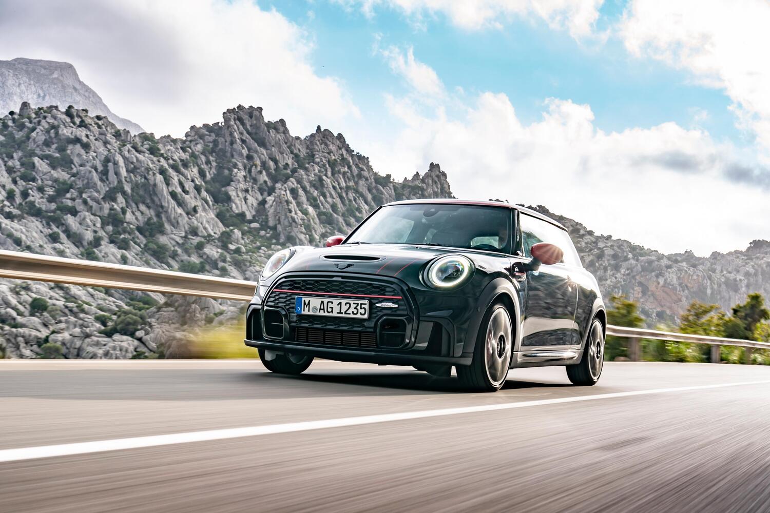 Mini John Cooper Works, è tempo di restyling
