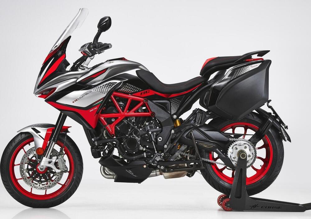 MV Agusta Turismo Veloce 800 RC SCS (2021), prezzo e scheda tecnica Moto.it MV Agusta Turismo Veloce 800 RC SCS (2021), prezzo e scheda tecnica Moto.it