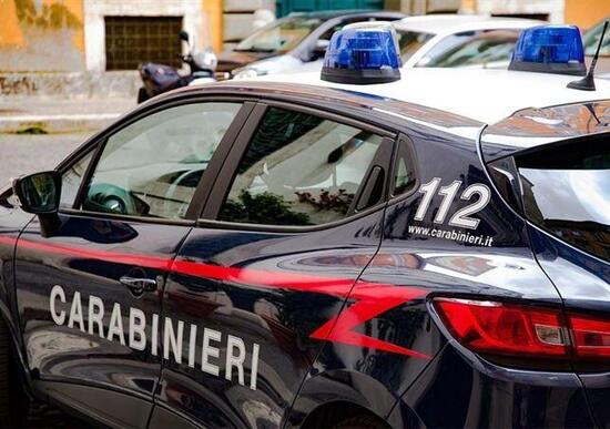 Colpo in moto a Pesaro: rappresentante di gioielli rapinato per 30000 Euro Colpo in moto a Pesaro: rappresentante di gioielli rapinato per 30000 Euro
