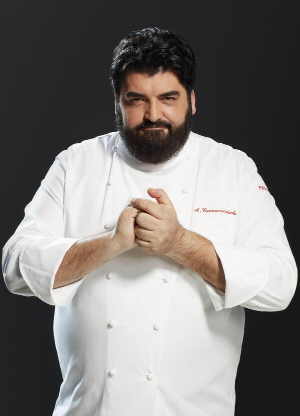 Auguri Canavacciuolo! Il Bud Spencer della cucina stellata spegne 46 candeline