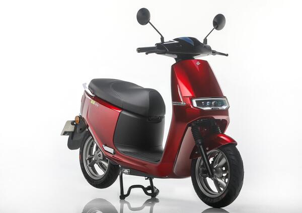 Italy2Volt lancia sul mercato italiano gli scooter elettrici Ecooter E2 