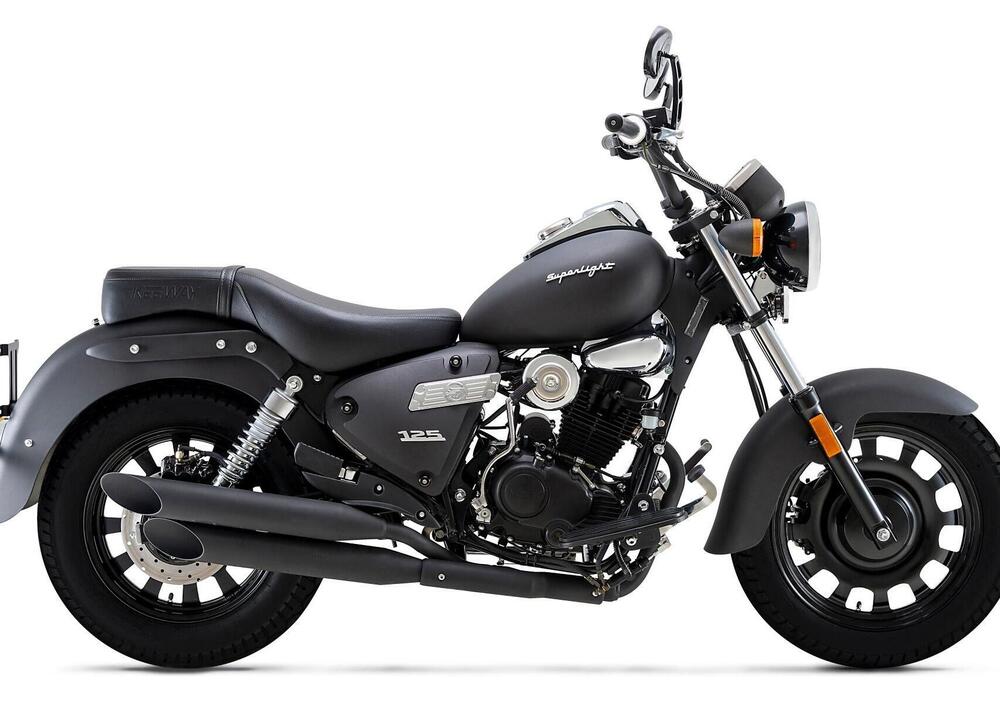 Keeway Motor Superlight 125 (2021), prezzo e scheda tecnica Moto.it
