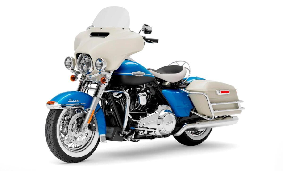 Harley-Davidson 114 Electra Glide Revival (2021 - 22), prezzo e scheda  tecnica - Moto.it