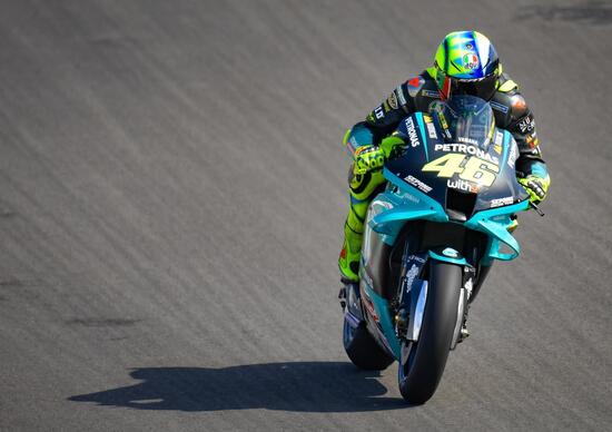 MotoGP 2021, GP di Spagna a Jerez. Rossi: “Così non mi diverto” MotoGP 2021, GP di Spagna a Jerez. Rossi: “Così non mi diverto”