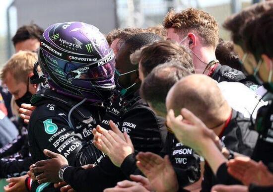Formula 1, Hamilton: Gara difficile a livello fisico e mentale Formula 1, Hamilton: Gara difficile a livello fisico e mentale
