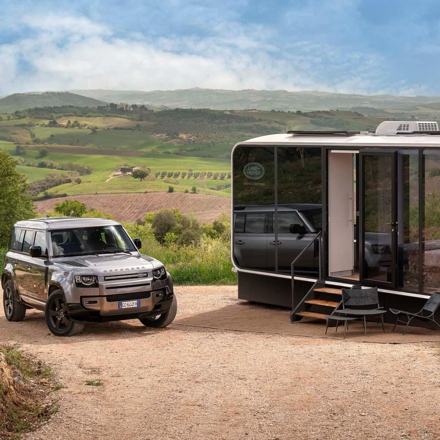 Land Rover Defender Eco Home, in viaggio (ecosostenibile) tra le bellezze d'Italia