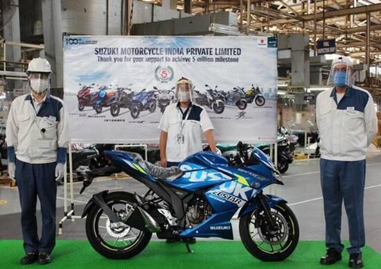 Suzuki India dona 34 ambulanze Suzuki India dona 34 ambulanze