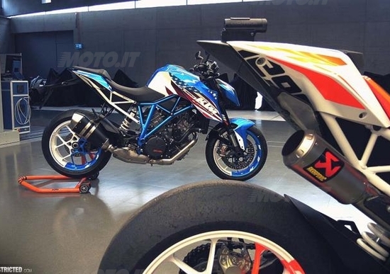 KTM 1290 Superduke R Patriot Edition KTM 1290 Superduke R Patriot Edition