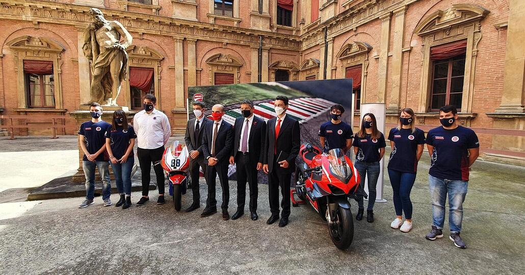 UniBo Motorsport Ducati vince il Red Bull MotoBoost