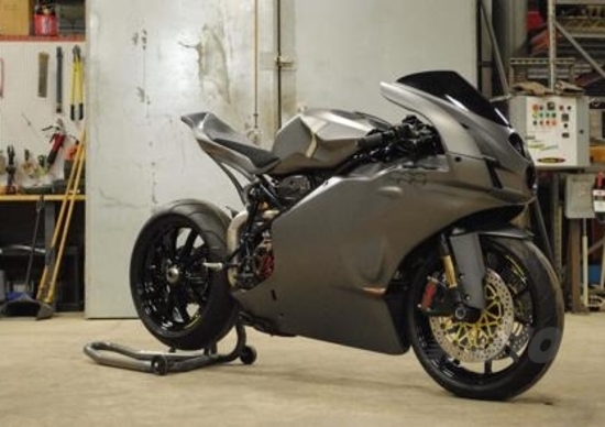 Arete Americana Ducati 999 CF Special Arete Americana Ducati 999 CF Special
