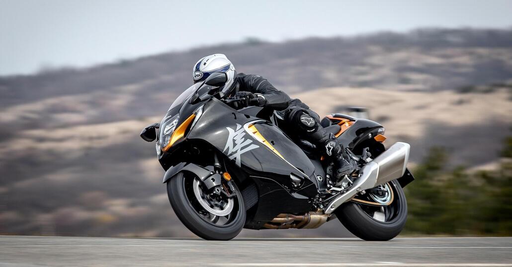 Suzuki nel mondo si è difesa meglio con le auto che con le moto