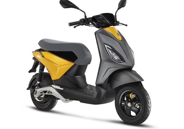 Piaggio ONE: arriva un nuovo scooter elettrico. In più versioni. La presentazione su Tik Tok