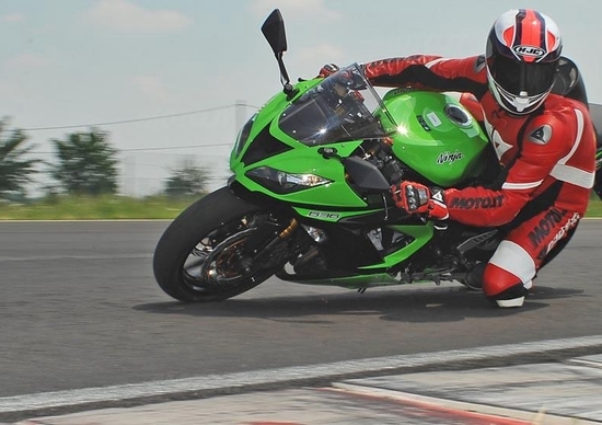 Kawasaki Ninja ZX-6R 636 Kawasaki Ninja ZX-6R 636