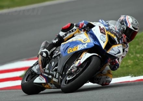 Buzzoni (Team Manager BMW SBK): “Non andremo in MotoGP” Buzzoni (Team Manager BMW SBK): “Non andremo in MotoGP”