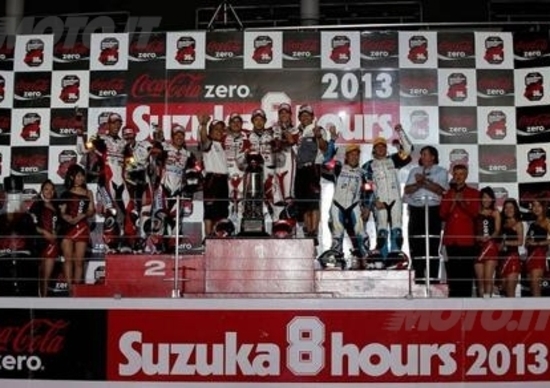 8 ore di Suzuka, vince la Honda. Ma Schwantz è terzo con Haga e Kagayama 8 ore di Suzuka, vince la Honda. Ma Schwantz è terzo con Haga e Kagayama