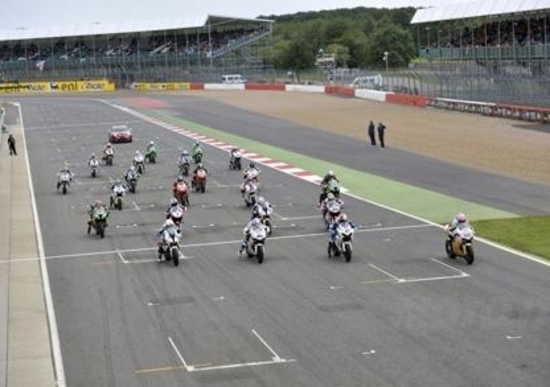 La SBK arriva a Silverstone, tra dubbi e speranze La SBK arriva a Silverstone, tra dubbi e speranze