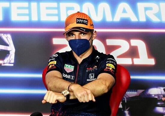 Formula 1, Verstappen chiede alla Fia controlli anche sull'ala anteriore della Mercedes Formula 1, Verstappen chiede alla Fia controlli anche sull'ala anteriore della Mercedes