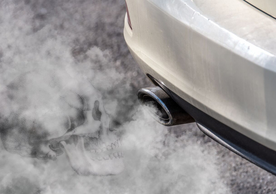 Bruxelles: stop a diesel dal 2030 e benzina dal 2035 Bruxelles: stop a diesel dal 2030 e benzina dal 2035