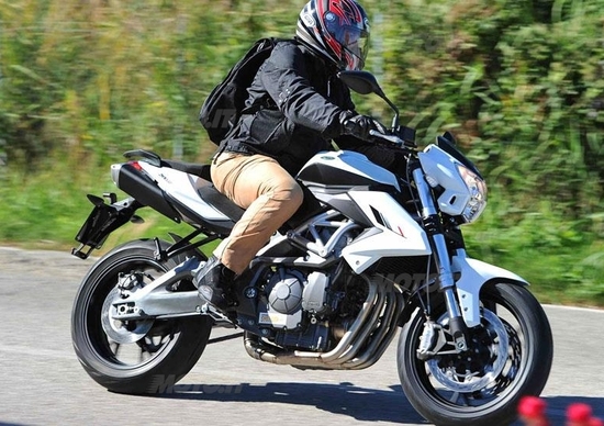 Benelli BN 600R Benelli BN 600R