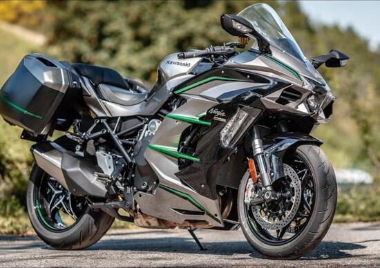 Kawasaki Ninja H2 SX SE. Richiamo ufficiale per il cuscinetto ruota posteriore Kawasaki Ninja H2 SX SE. Richiamo ufficiale per il cuscinetto ruota posteriore