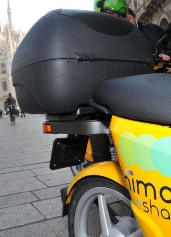 Sharing a Milano: crescono scooter, poi bici e monopattini