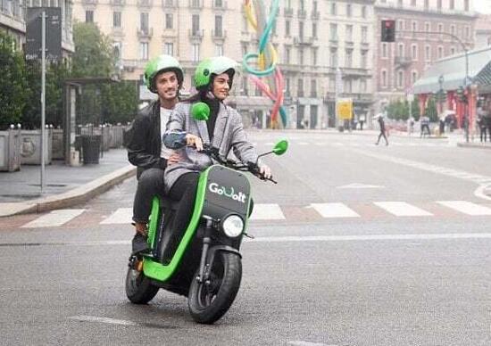 Sharing a Milano: crescono scooter, poi bici e monopattini Sharing a Milano: crescono scooter, poi bici e monopattini