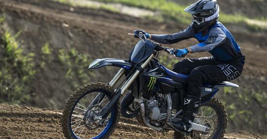 Yamaha YZ125 e 250 - 2022 TEST: i giapponesi credono nel 2 tempi. E fanno bene! Yamaha YZ125 e 250 - 2022 TEST: i giapponesi credono nel 2 tempi. E fanno bene!