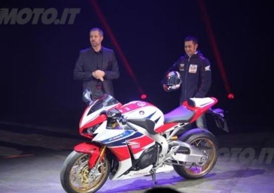 EICMA 2013. Honda CBR1000RR Fireblade SP EICMA 2013. Honda CBR1000RR Fireblade SP