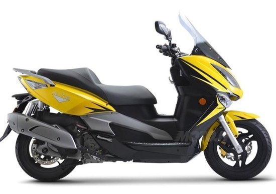 EICMA 2013: Aeon presenta Elite 400 e Urban 400 EICMA 2013: Aeon presenta Elite 400 e Urban 400