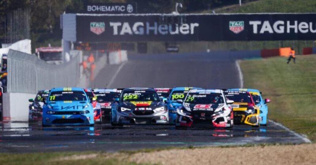 WTCR 2021, Repubblica Ceca: vincono Guerrieri e Michelisz