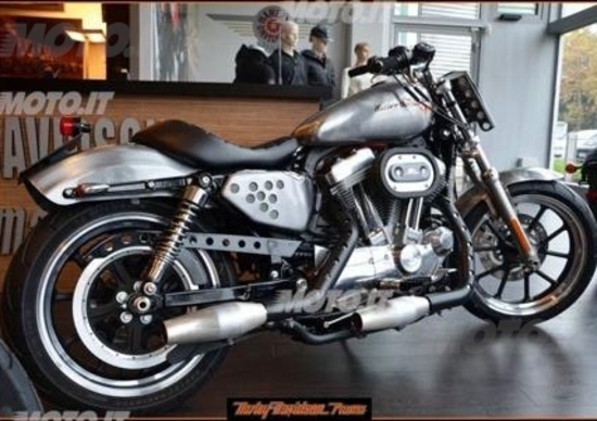 Le Strane di Moto.it: Harley-Davidson 883 SuperLow Le Strane di Moto.it: Harley-Davidson 883 SuperLow