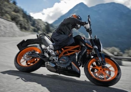 KTM proroga le promozioni sulla 390 Duke fino al 31 dicembre KTM proroga le promozioni sulla 390 Duke fino al 31 dicembre