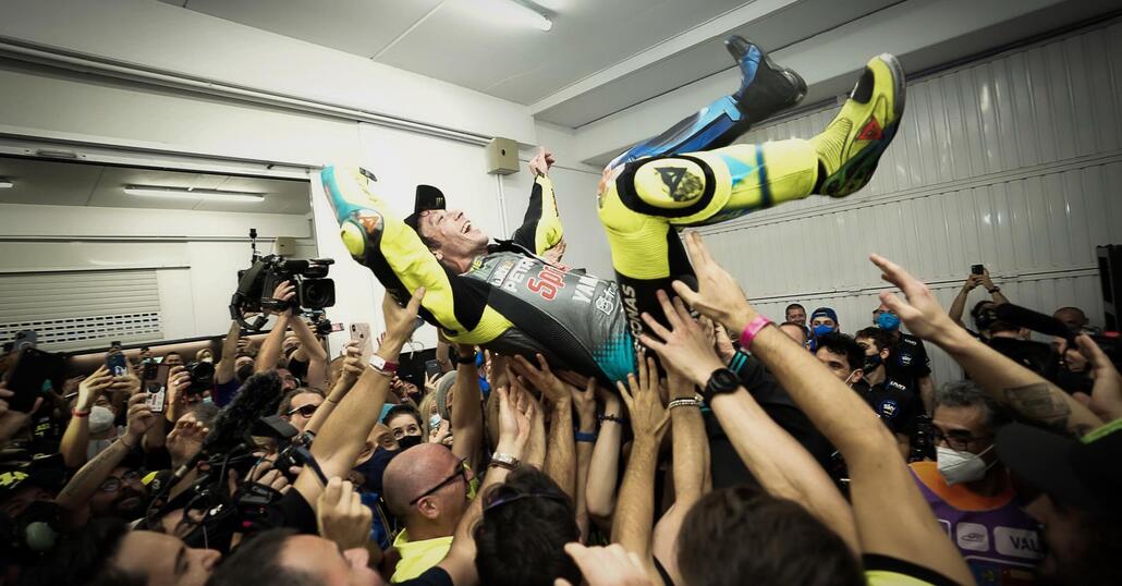 MotoGP 2021. Il GP di Valencia. Valentino Rossi: Cambierei il 2015: ho perso non per colpa mia