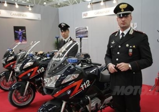 Carabinieri motociclisti. Tutto sulle loro moto e sulla formazione Carabinieri motociclisti. Tutto sulle loro moto e sulla formazione