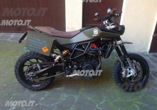 Le Strane di Moto.it: Husqvarna Nuda Scrambler Le Strane di Moto.it: Husqvarna Nuda Scrambler